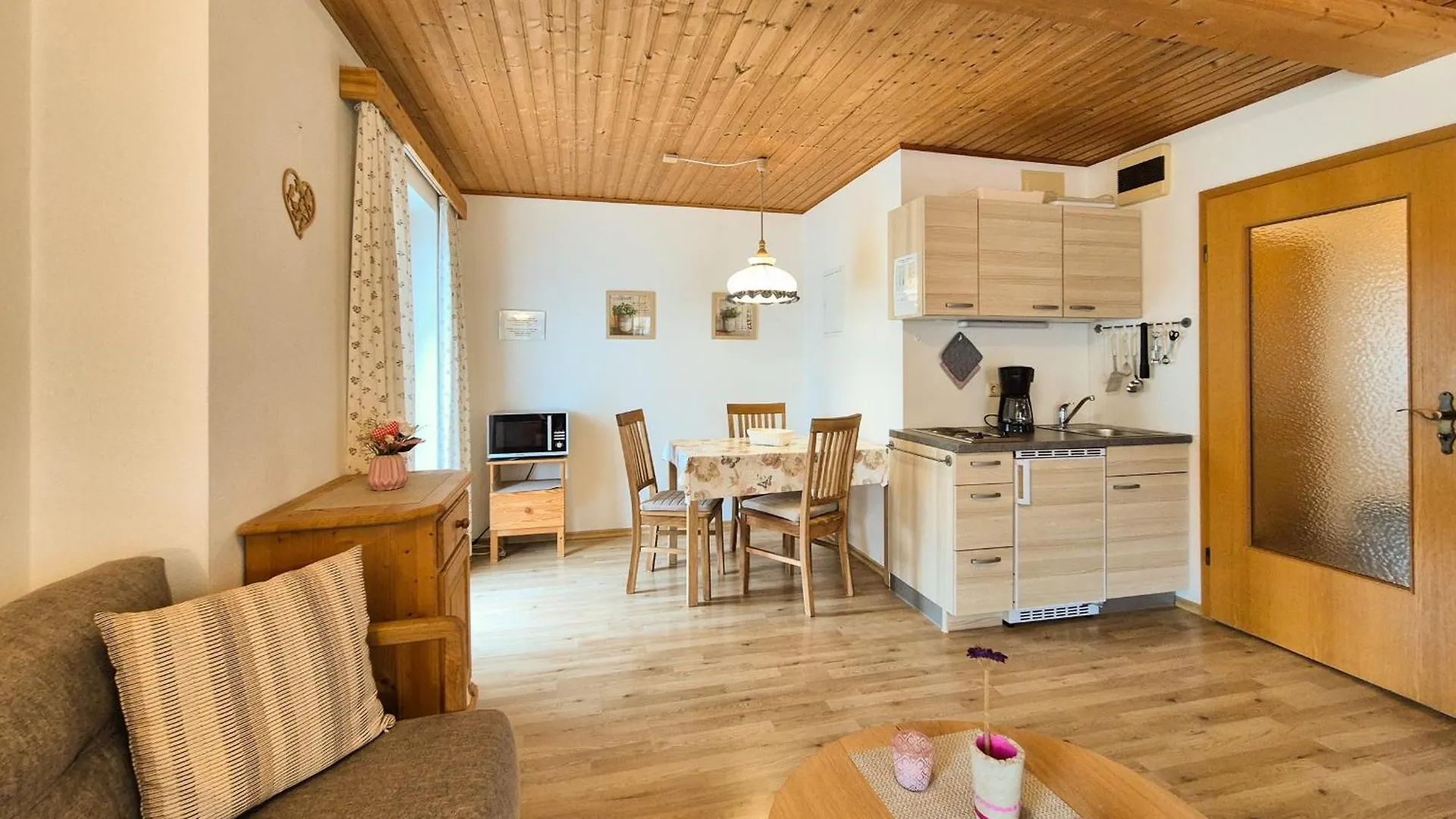 Haus Sonnenschein Ferienwohnung Hochkalter Schoenau am Koenigsee Germany